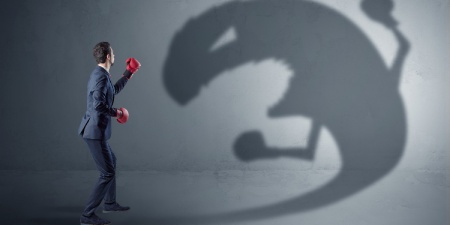 راهکارهایی برای مقابله با ترس خود گام هایی برای غلبه بر ترس خود