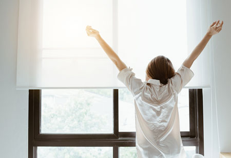 چرا باید صبح زود بیدار شوی, چگونه صبح زود بیدار شویم, مزایای سحرخیزی چیست