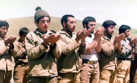 نماز خوف و رجا چه زمانی واجب می شود طریقه خواندن نماز خوف و رجا در دوران جنگ