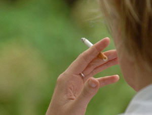 ناشنوایی,عوارض سیگاری بودن مادر در دوران بارداری,عوارض سیگار برای جنین