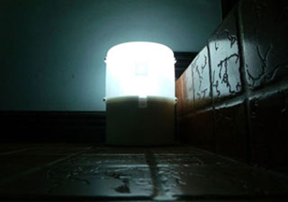 ساخت لامپ LED با استفاده‎ از آب‎ دریا, لامپ LED SALT,لامپ