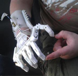 دست مصنوعی,اعضا مصنوعی,ساخت دست مصنوعی با چاپگر سه بعدی