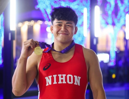 بیوگرافی آرش یوشیدا تصاویر آرش یوشیدا