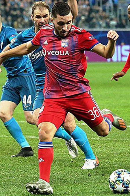 دوران باشگاهی رایان چرکی