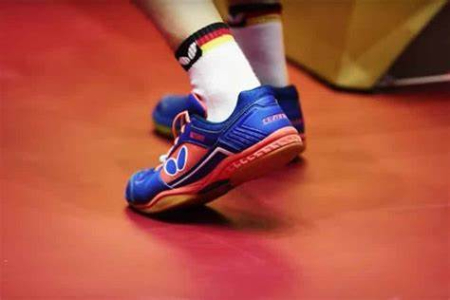 نکات انتخاب لباس و کفش در ورزش پینگ پنگ