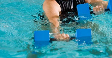 تمرینات هوازی در شنا,تمرینات هوازی در آب,تمرینات هوازی در آب چیست,ایروبیک در آب