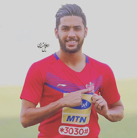 مهدی شریفی,بیوگرافی مهدی شریفی,بازیکن پرسپولیس