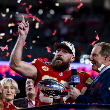 جدیدترین تصاویر تراویس کلسی عکس تراویس کلسی و همسرش