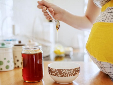 مضرات خوردن عسل در بارداری, مصرف عسل در بارداری, خوردن عسل در اوایل بارداری