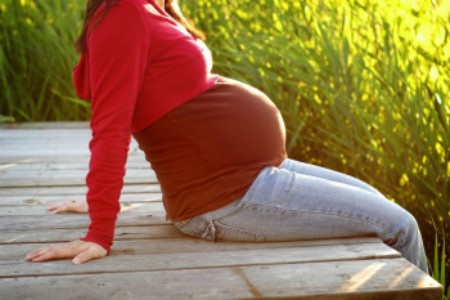 ماساژ پرینه در دوران بارداری
