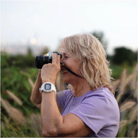 کاهش تنهایی سالمندان